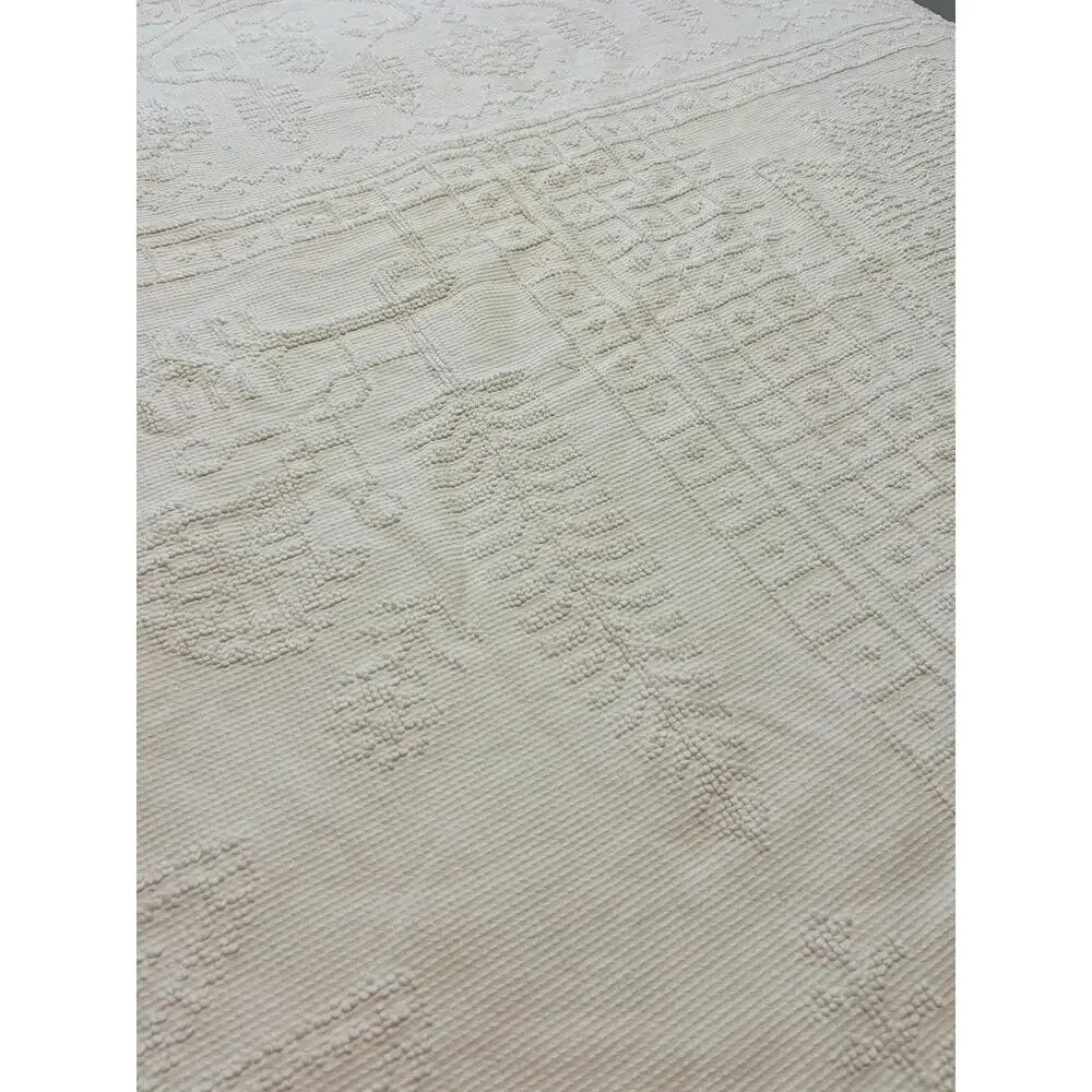 Vintage Chenille Bedspread Blanket Fringe White Cotton Cottage 120